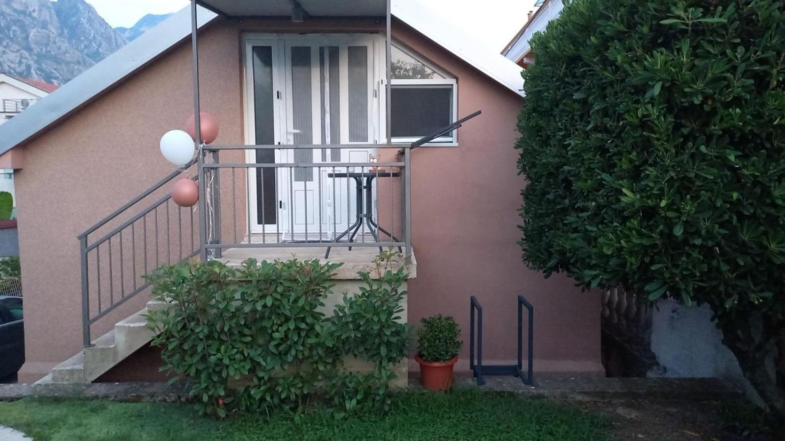 Apartments Alisa Котор Экстерьер фото
