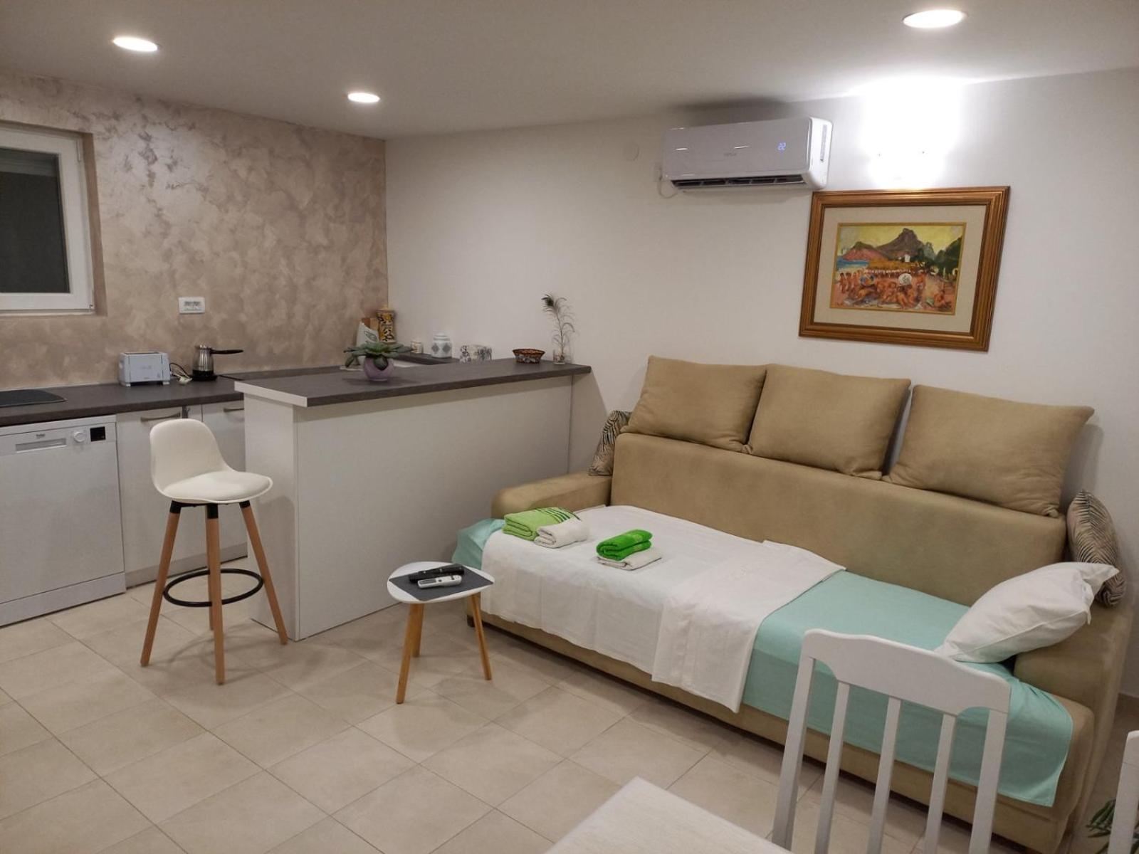 Apartments Alisa Котор Экстерьер фото