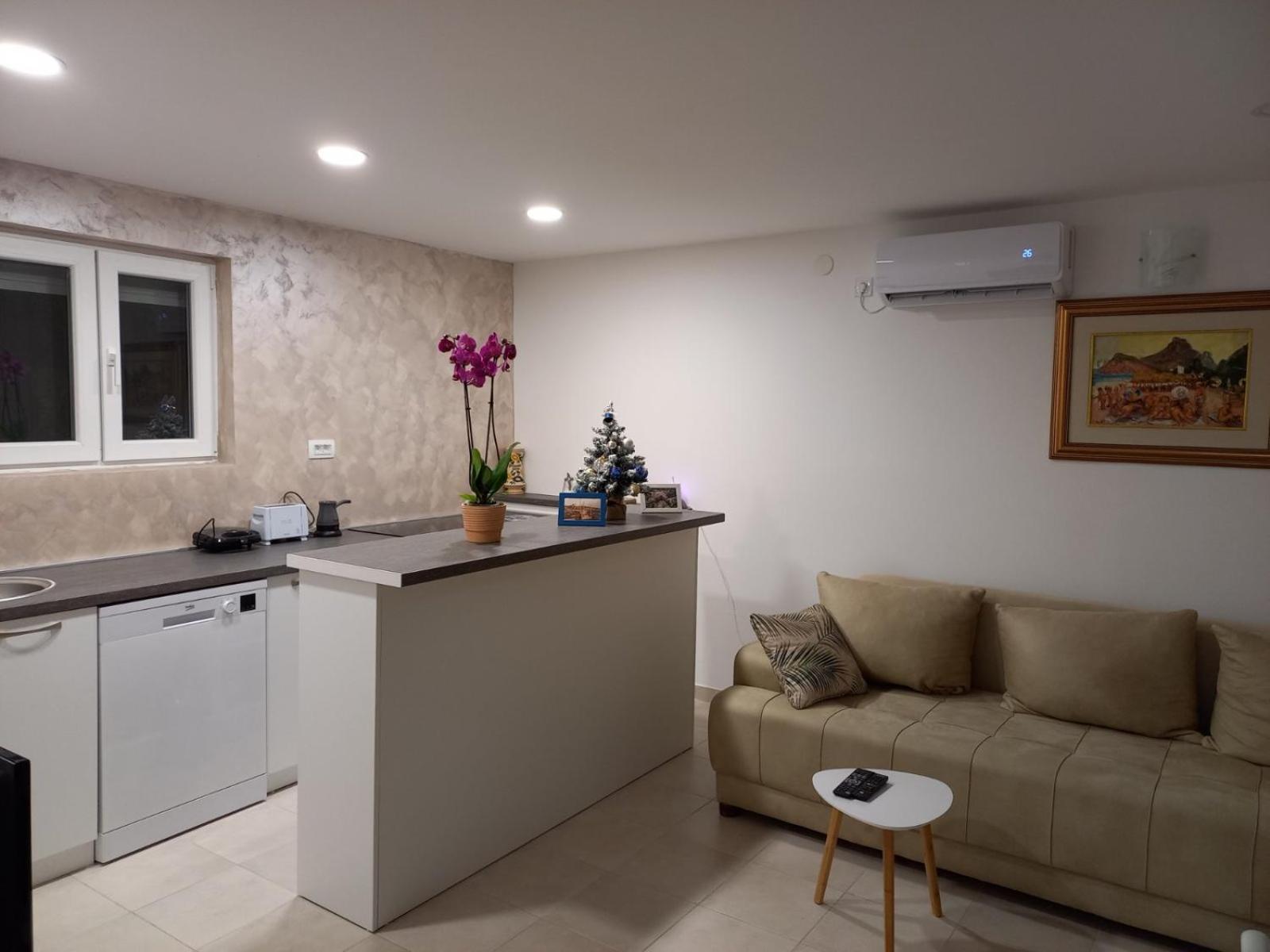 Apartments Alisa Котор Экстерьер фото